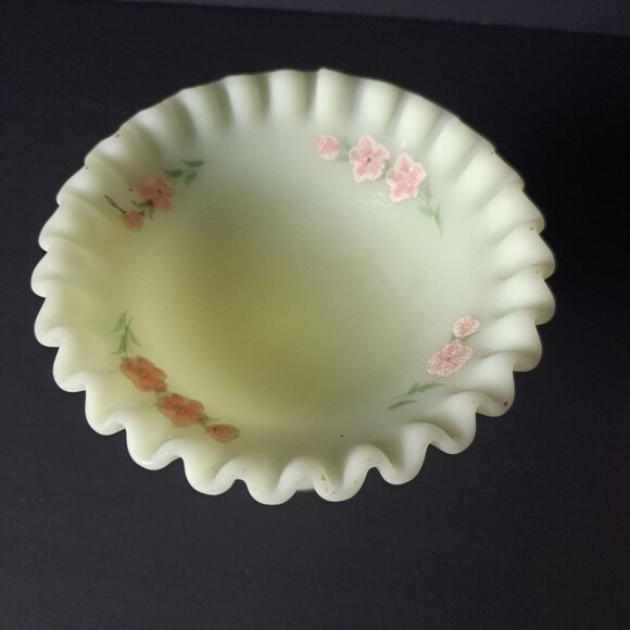 Fenton Scalloped Edge Custard Glass Pedestal Hand Painted Pink Roses Compote - Picture 6 of 16